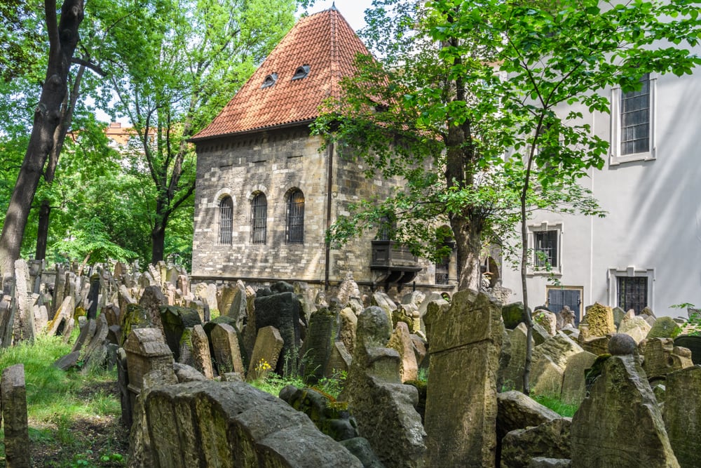 Eski Yahudi Mezarlığı, Prag, Çek Cumhuriyeti