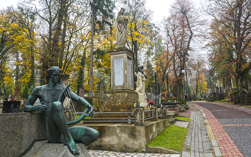 Lviv Lychakiv Mezarlığı