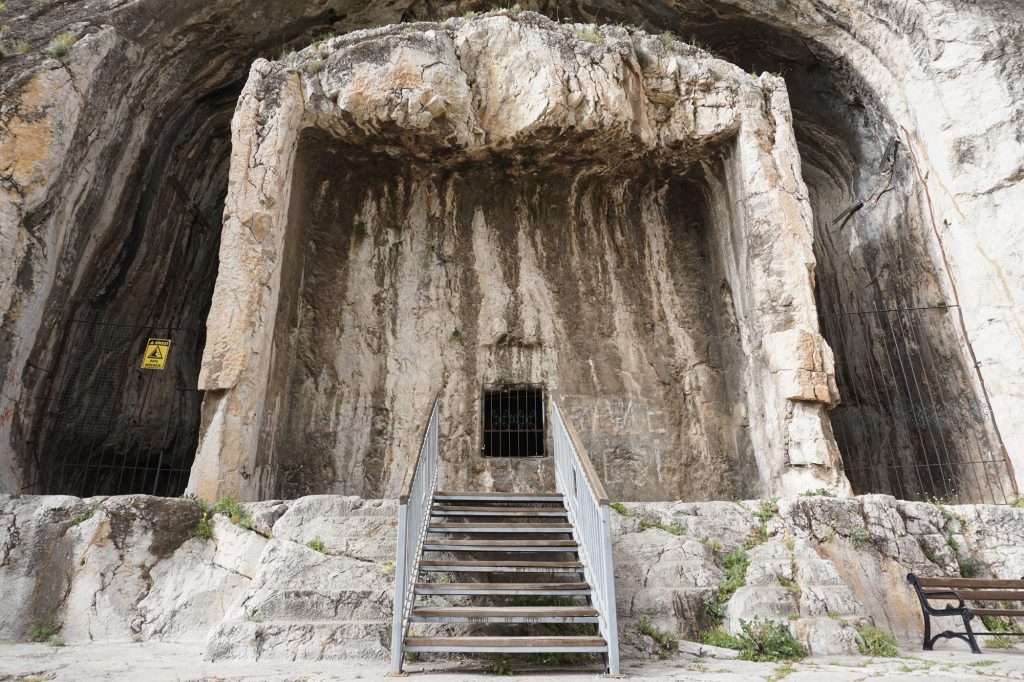 Pontus Kral Kaya Mezarı - Amasya'nın Tarihi Yerleri