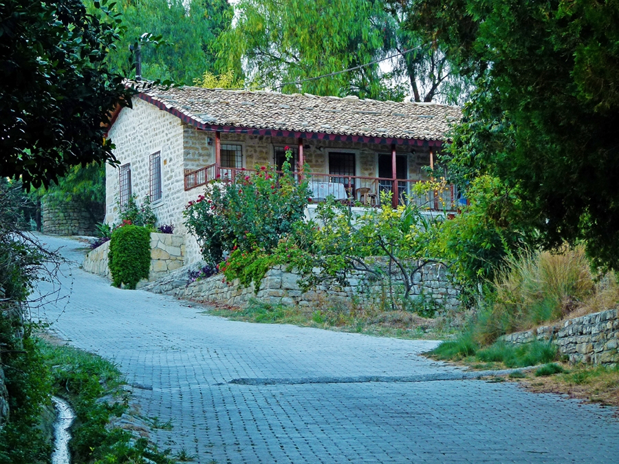 Vakıflı Köyü