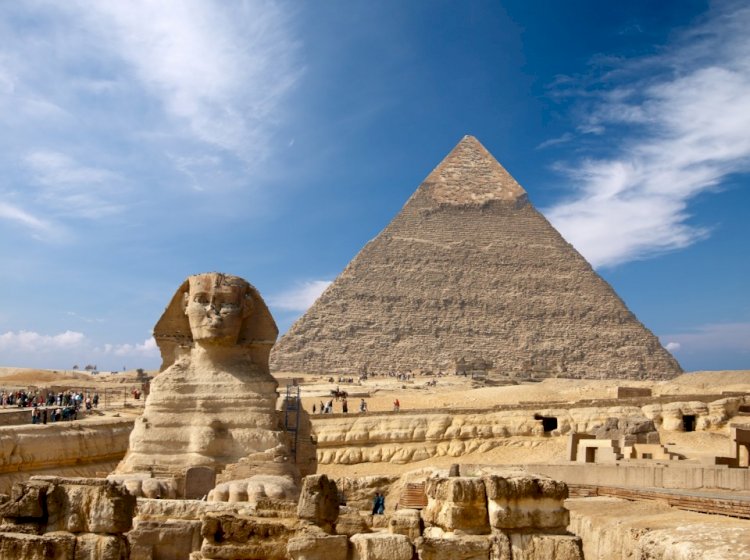 Piramitlerin Evi: Kahire