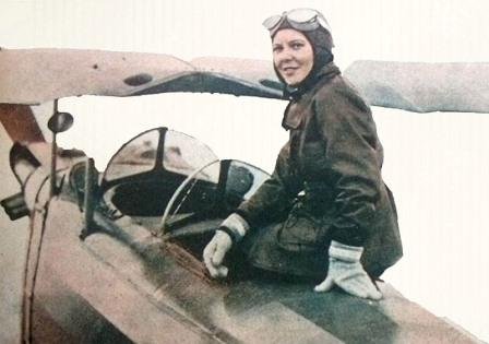 Dünya’nın ilk kadın savaş pilotu