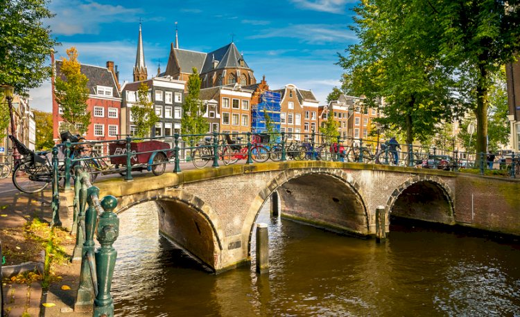 Amsterdam Seyahatinizi Klişelere Boğmak İçin 5 Öneri